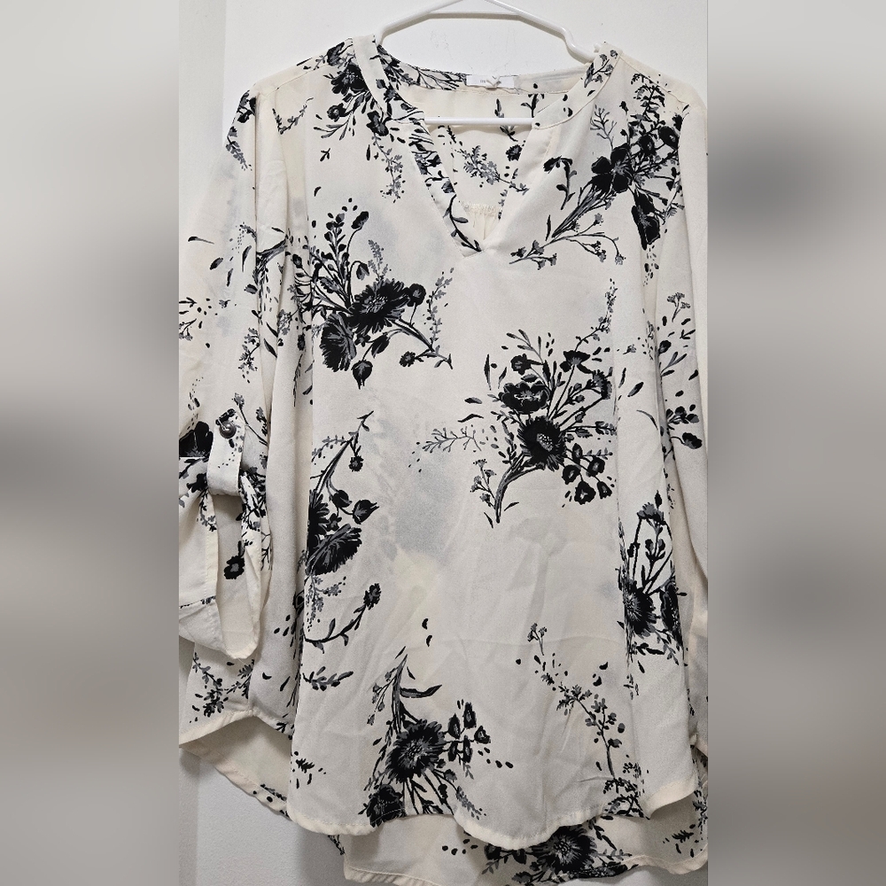 Floral Black and White Women's Top